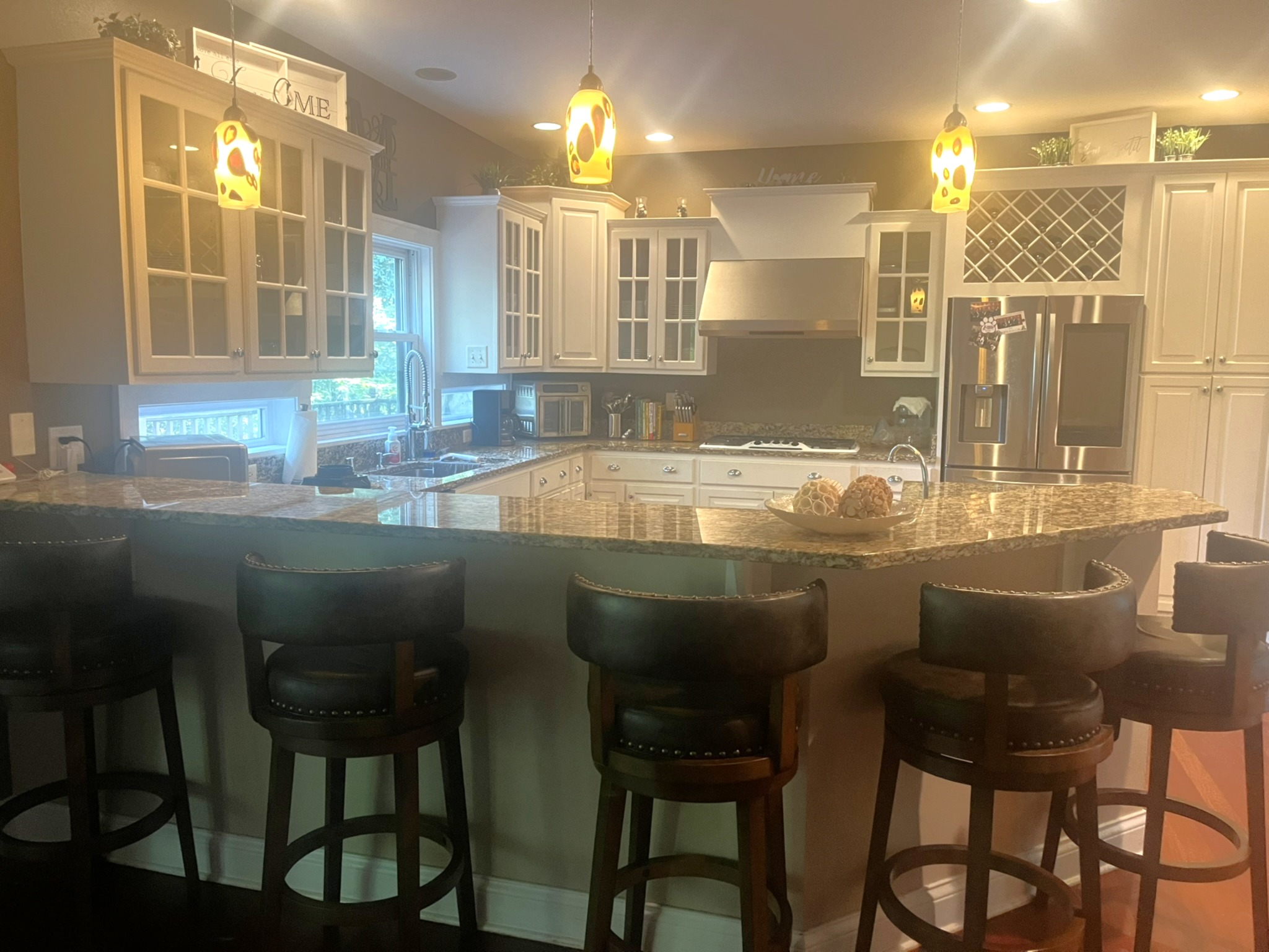 Thumbnail: Eat-in Kitchen